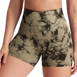 High Rise Tight Booty Work Out Shorts Size M